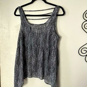 Torrid shark tooth tank top